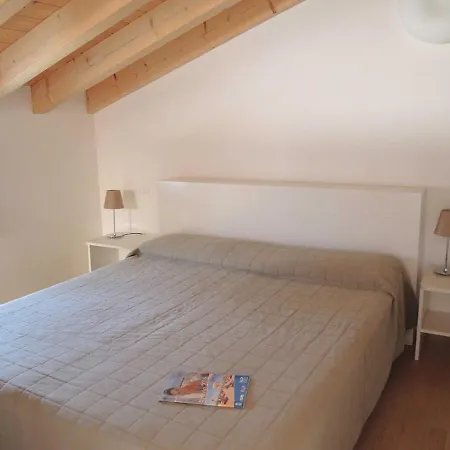 Apartment Comfortable Flat In A With Swimming Pool