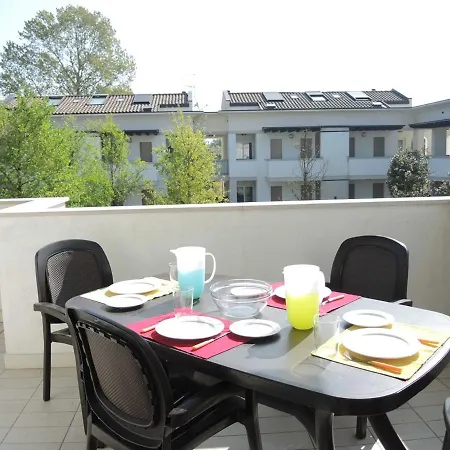 Apartment Comfortable Flat In A With Swimming Pool
