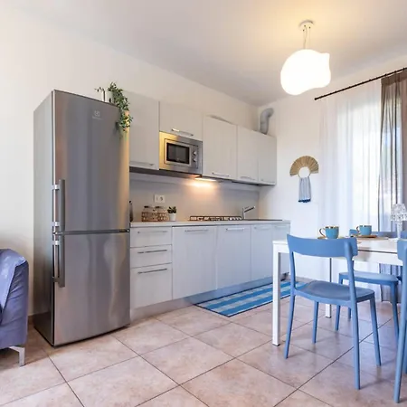 Comfortable Flat In A With Swimming Pool Apartment